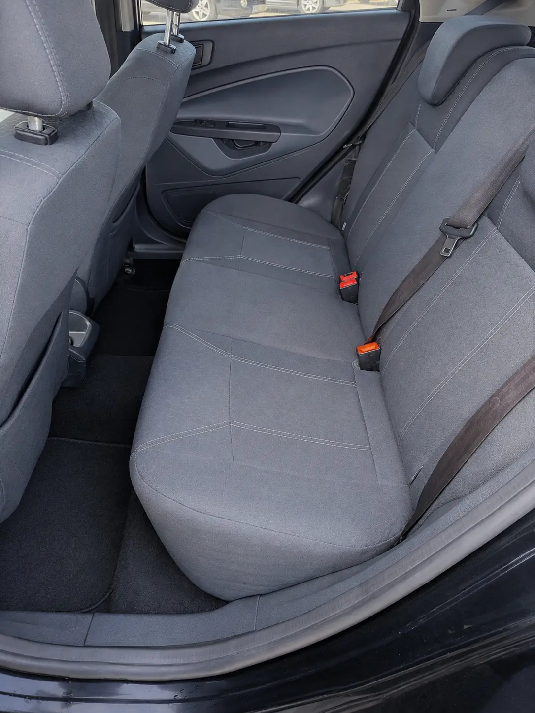 Ford Fiesta 1.4 TDCI Titanium 11
