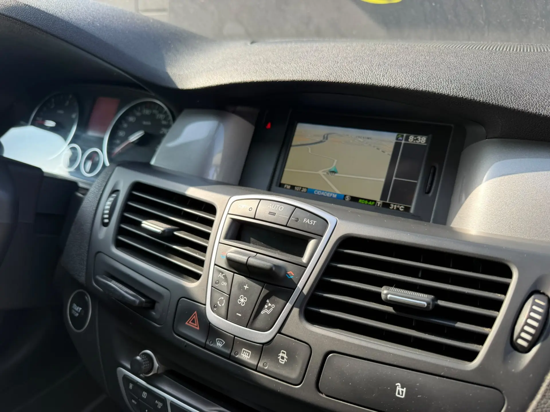 Renault Laguna 1.5 dCi Black Line 109g 16