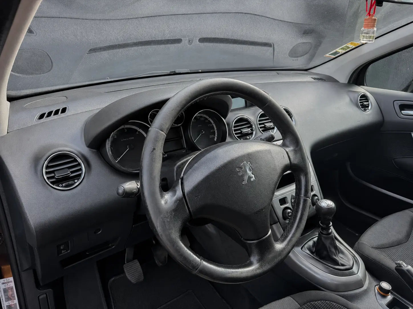 Peugeot 308 7