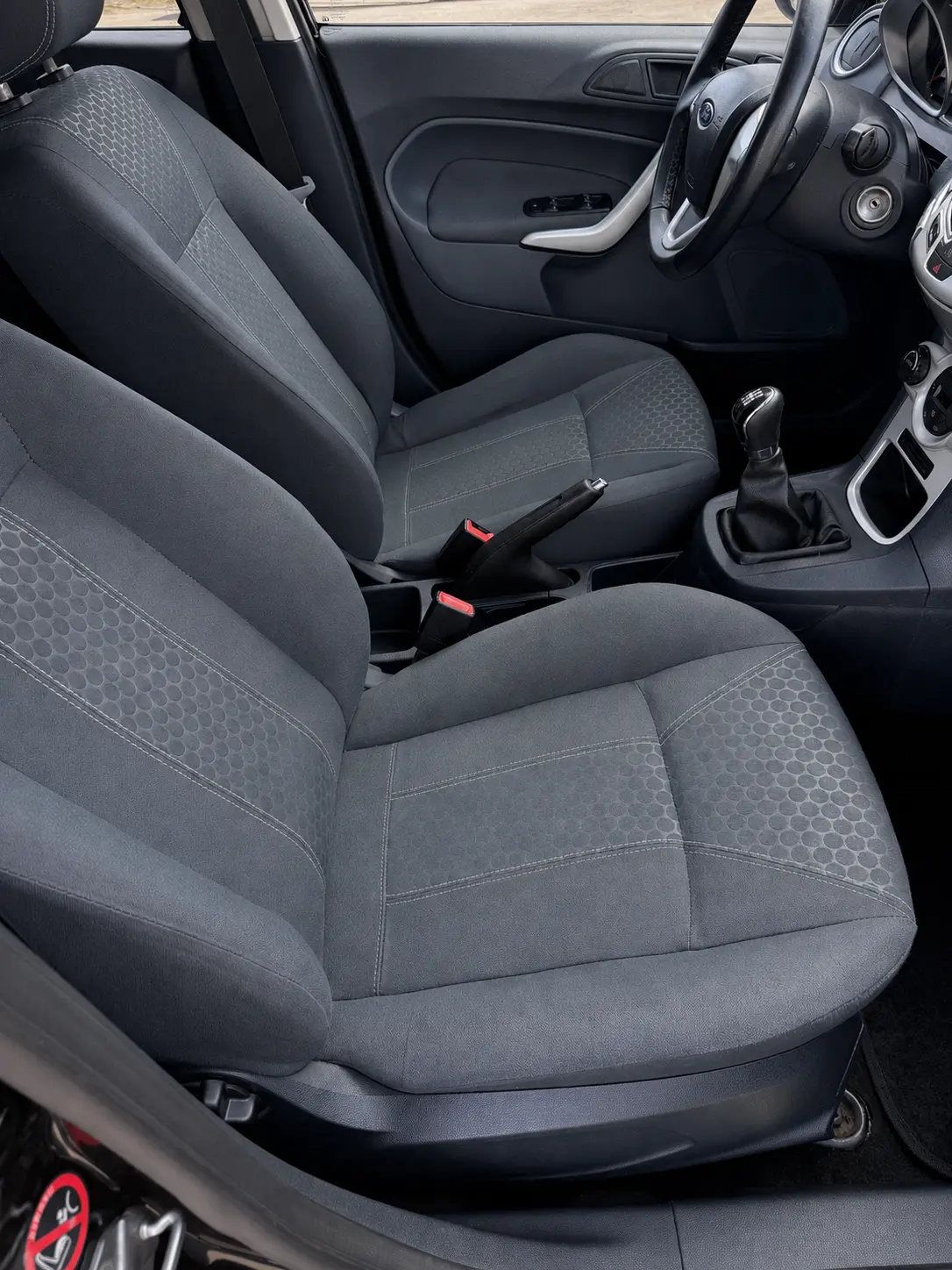 Ford Fiesta 1.4 TDCI Titanium 13