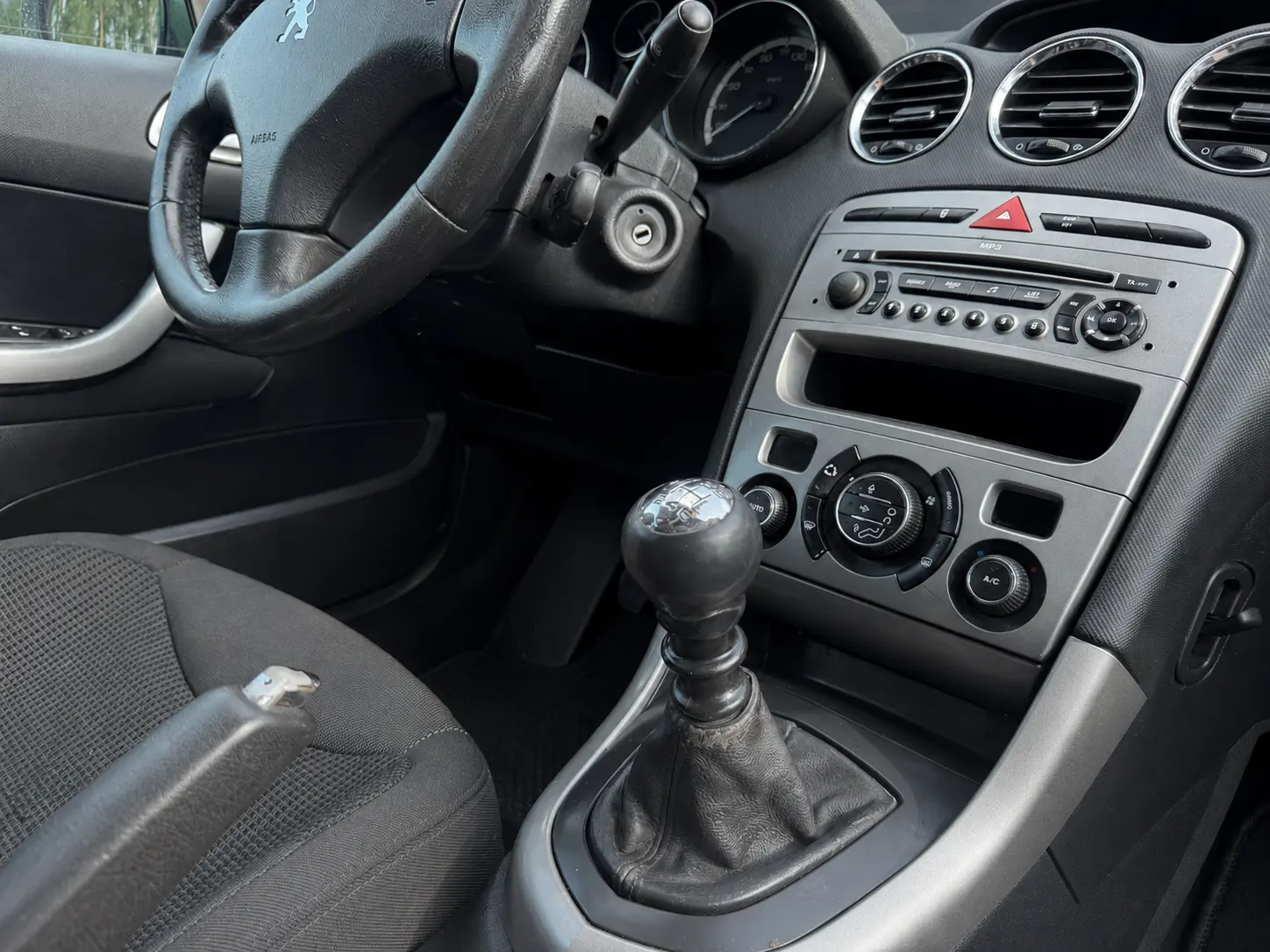 Peugeot 308 10