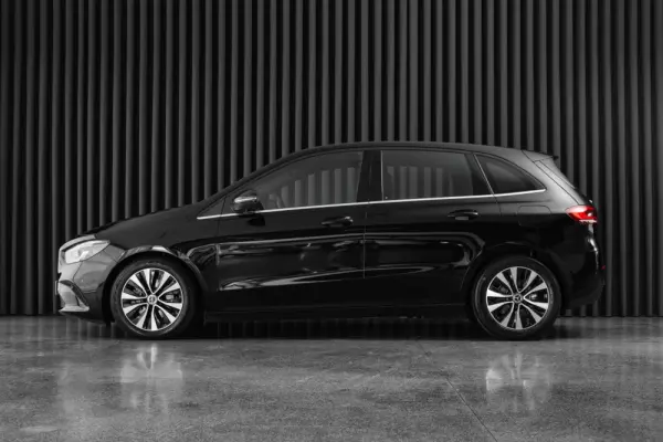Mercedes-Benz B 180 d 8G-DCT Progressive 2