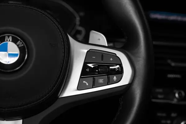 BMW 520 e Pack M 17