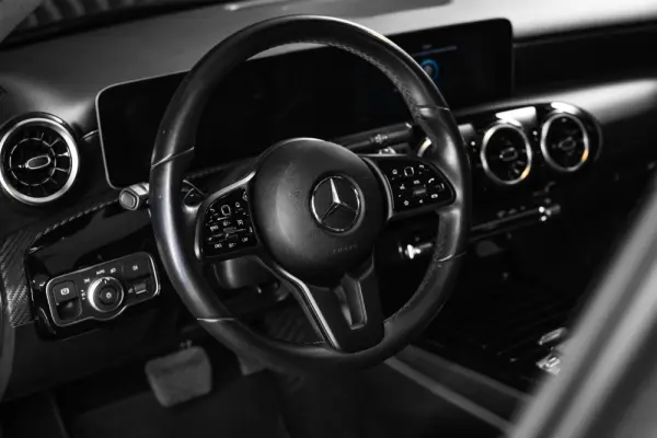 Mercedes-Benz A 180 d 7G-DCT Style 32