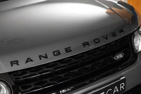 Land Rover Range Rover Sport 2.0 SD4 HSE 11