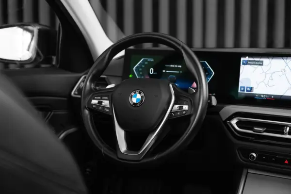 BMW 318 d Aut. Sport Line 16