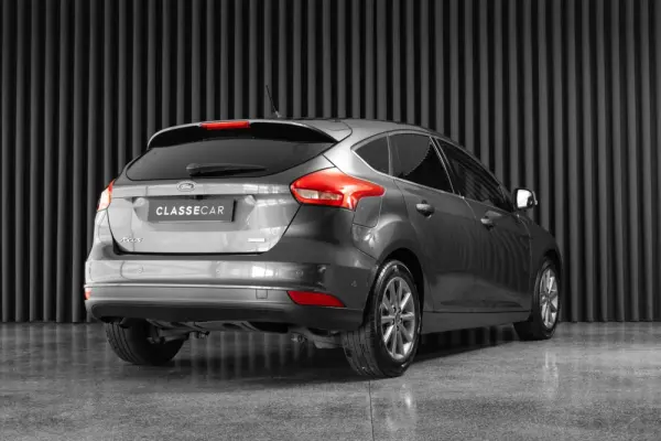 Ford Focus 1.0 EcoBoost S&S TITANIUM 3