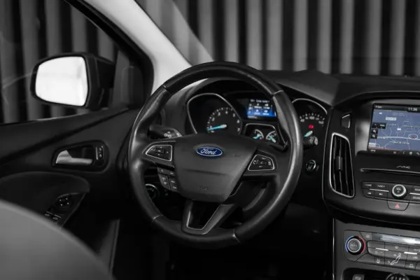 Ford Focus 1.0 EcoBoost S&S TITANIUM 13