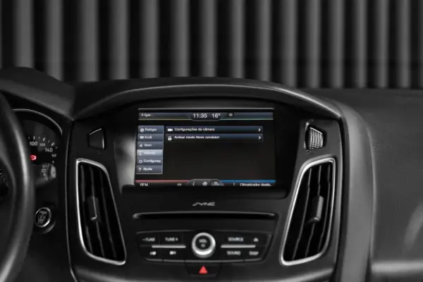 Ford Focus 1.0 EcoBoost S&S TITANIUM 20