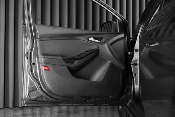 Ford Focus 1.0 EcoBoost S&S TITANIUM 21