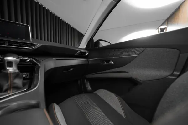 Peugeot 3008 1.6 BlueHDi Active 14