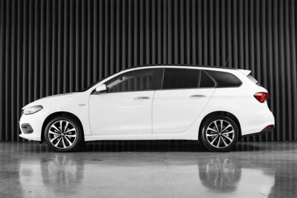 Fiat Tipo Station Wagon 1.3 M-Jet Lounge 2