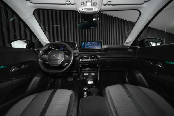 Peugeot e-208 50 kWh Allure 10