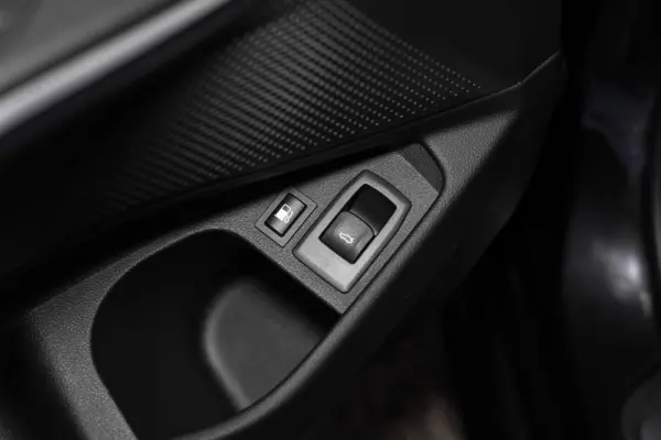 BMW 320 e Pack M Auto 43