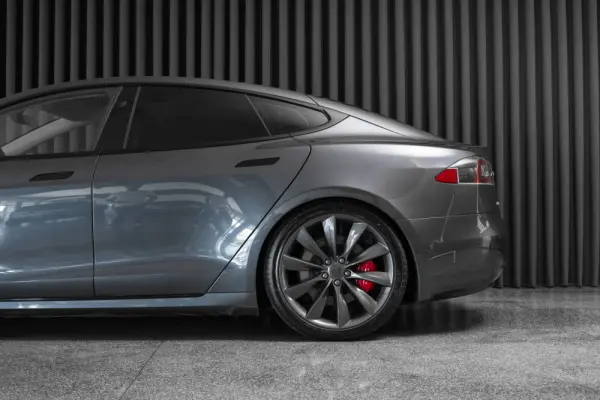 Tesla Model S 100D 5