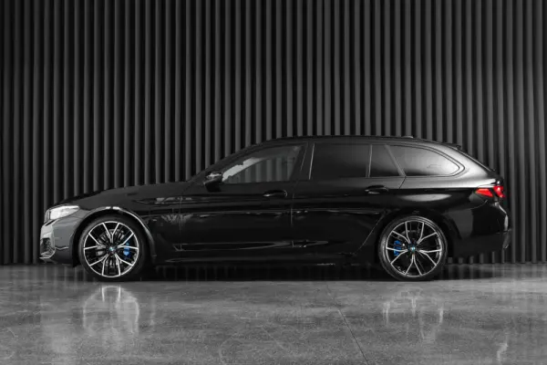 BMW 520 e Pack M 2