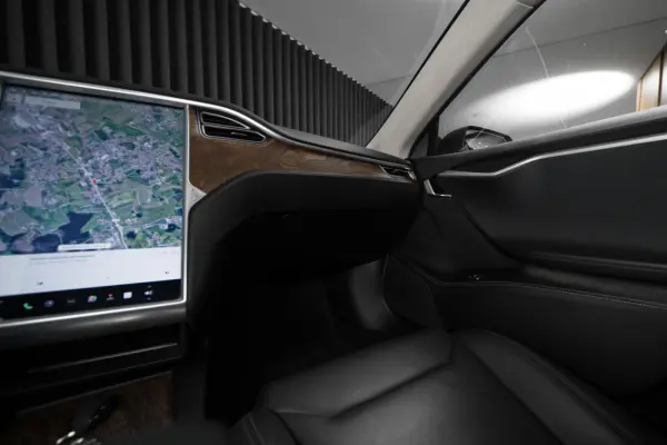 Tesla Model S 100D 10