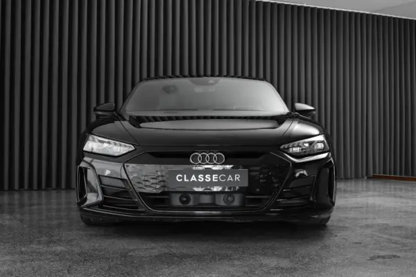 Audi e-tron GT quattro 7