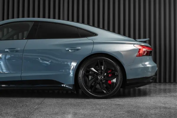 Audi RS e-tron GT quattro 5