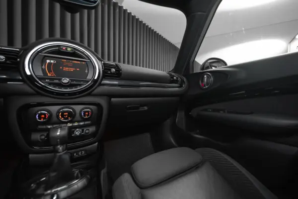 MINI Clubman One D 14