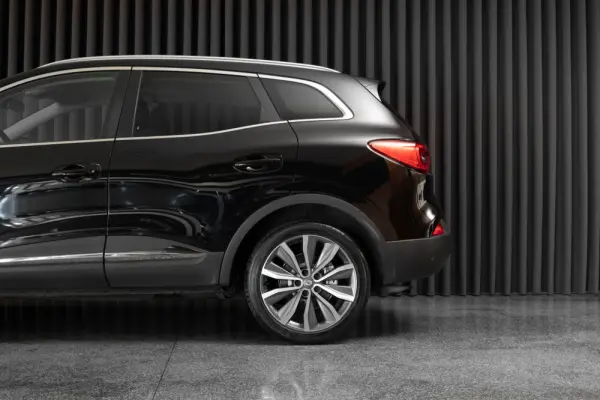 Renault Kadjar Energy TCe 130 EDC LIMITED 5