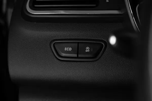 Renault Kadjar Energy TCe 130 EDC LIMITED 33