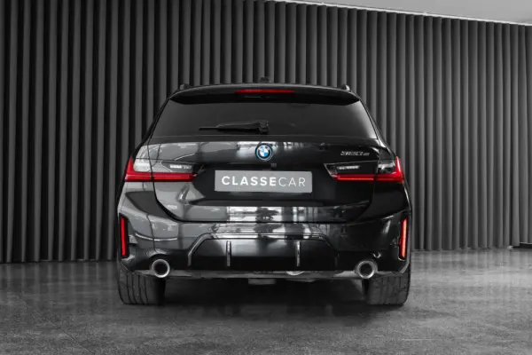 BMW 320 e Pack M Auto 5
