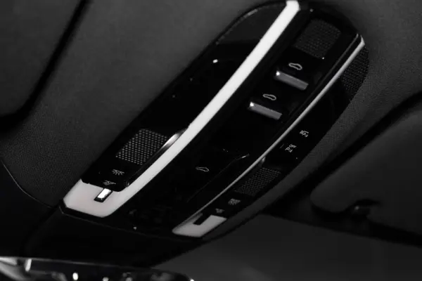 Porsche Panamera Sport Turismo 4 E-Hybrid 47