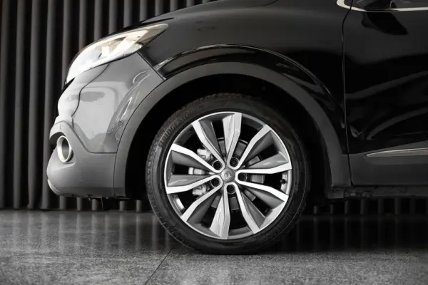 Renault Kadjar Energy TCe 130 EDC LIMITED 6
