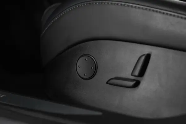 Tesla Model S 100D 38