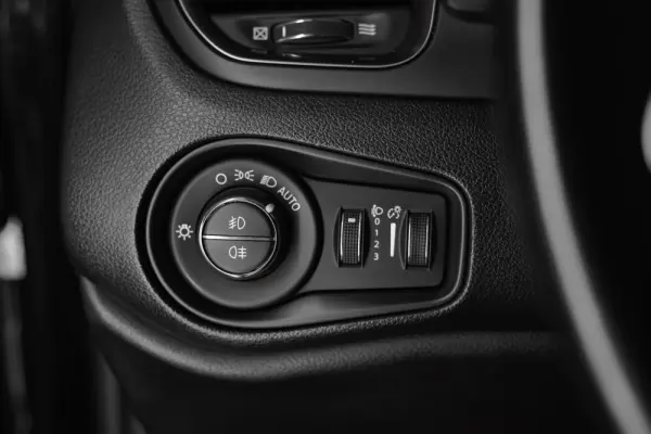 Jeep Renegade 1.0 T Limited 33