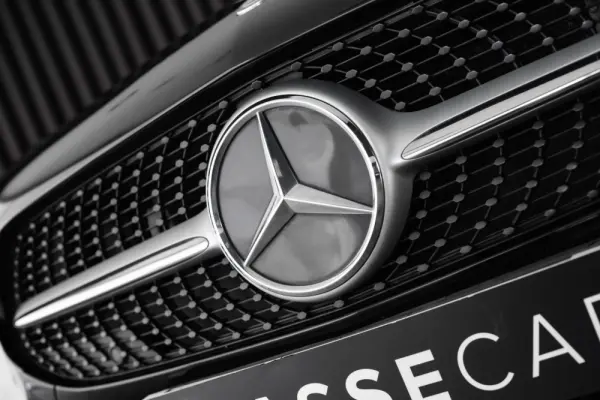 Mercedes-Benz A 180 d 7G-DCT Style 11