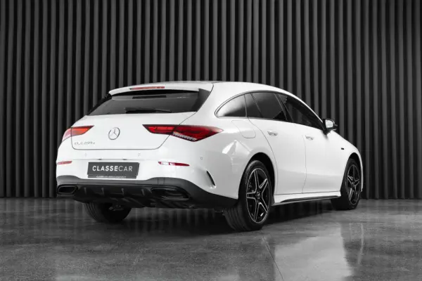 Mercedes-Benz CLA 250 e Shooting Brake AMG Line 3
