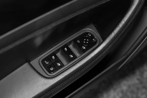 Porsche Panamera Sport Turismo 4 E-Hybrid 49
