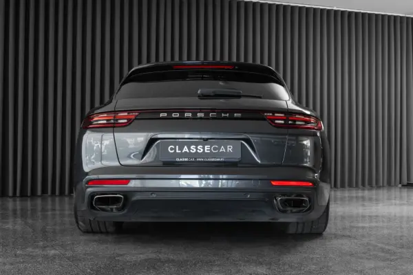 Porsche Panamera Sport Turismo 4 E-Hybrid 7