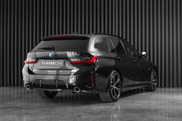 BMW 320 e Pack M Auto 3
