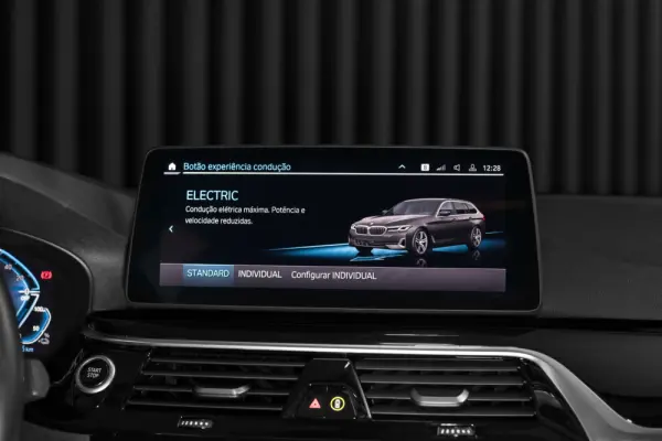 BMW 520 e Pack M 29