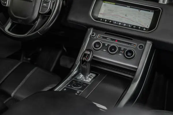 Land Rover Range Rover Sport 2.0 SD4 HSE 31