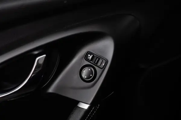 Renault Kadjar Energy TCe 130 EDC LIMITED 32