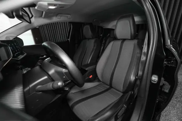 Peugeot e-208 50 kWh Allure 36
