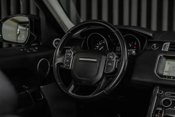 Land Rover Range Rover Sport 2.0 SD4 HSE 16
