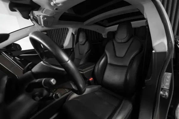 Tesla Model S 100D 37