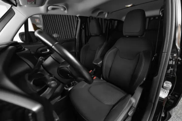 Jeep Renegade 1.0 T Limited 34