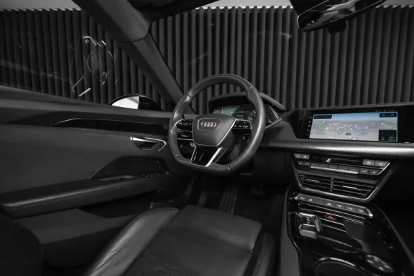 Audi e-tron GT quattro 13