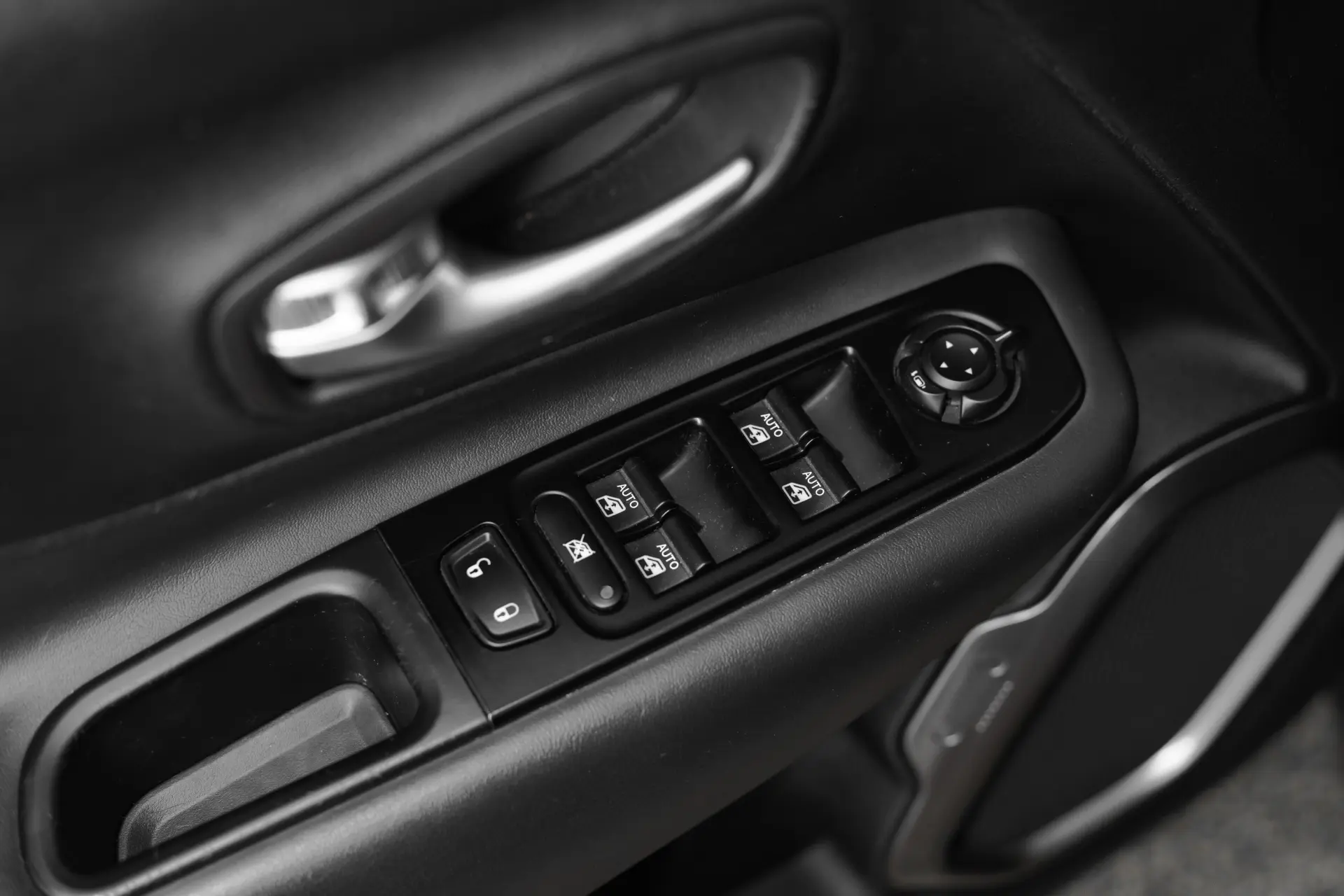 Jeep Renegade 1.0 T Limited 32