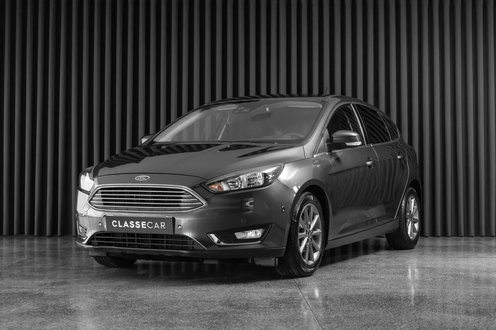 Ford Focus 1.0 EcoBoost S&S TITANIUM 1