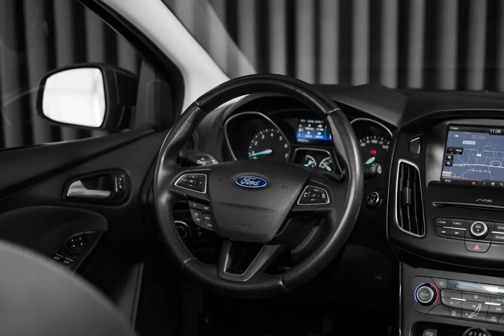 Ford Focus 1.0 EcoBoost S&S TITANIUM 13