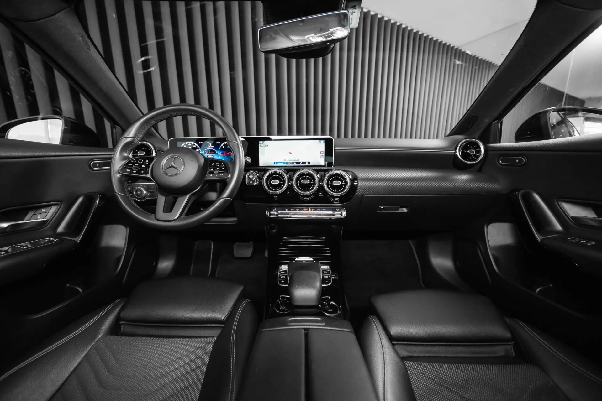 Mercedes-Benz A 180 d 7G-DCT Style 12