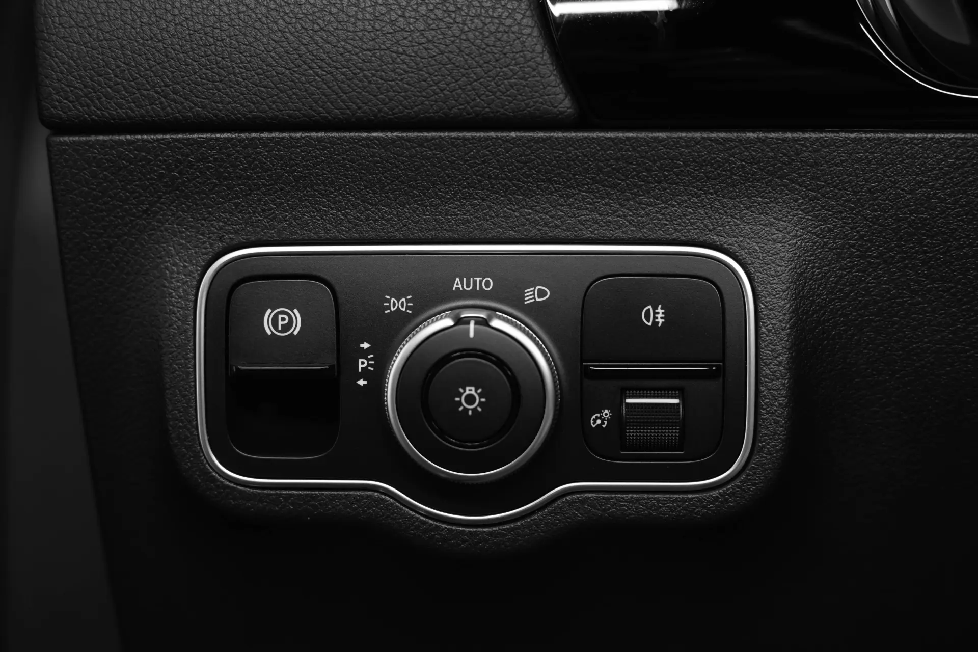 Mercedes-Benz B 180 d 8G-DCT Progressive 31