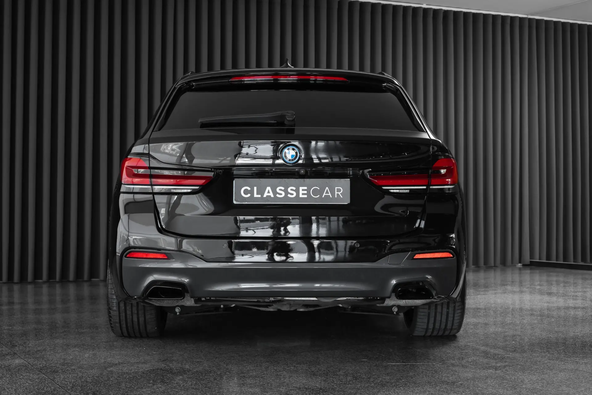 BMW 520 e Pack M 5
